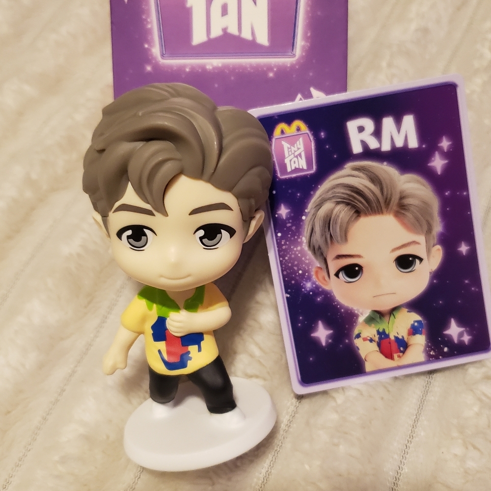 2025 McDonald’s TinyTAN / BTS Jin Happy Meal Toy - Picture 5 of 5
